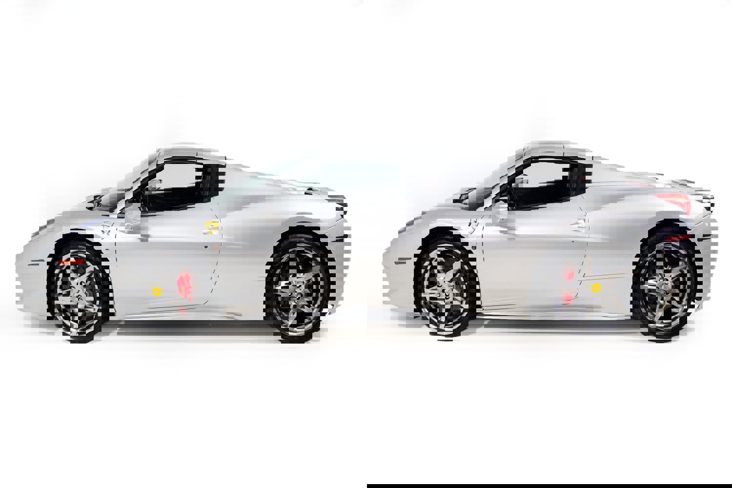 Used 2013 Ferrari 458 Spider image 5