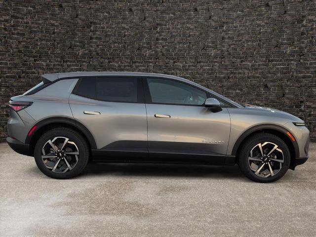 New 2026 Chevrolet Equinox EV LT image 3