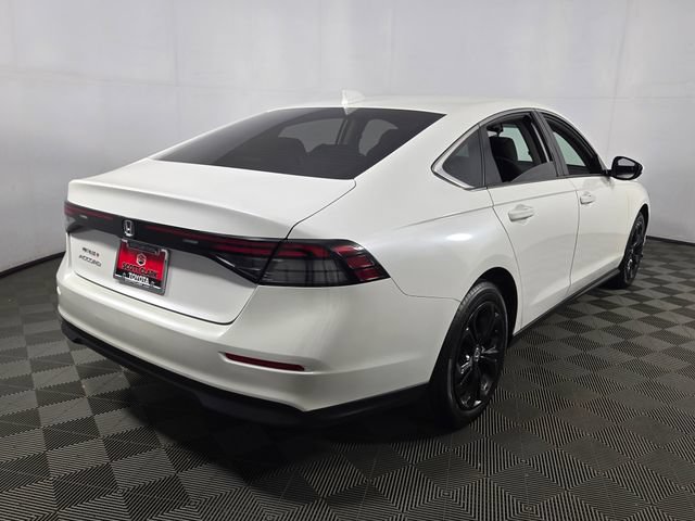 Used 2023 Honda Accord EX image 8