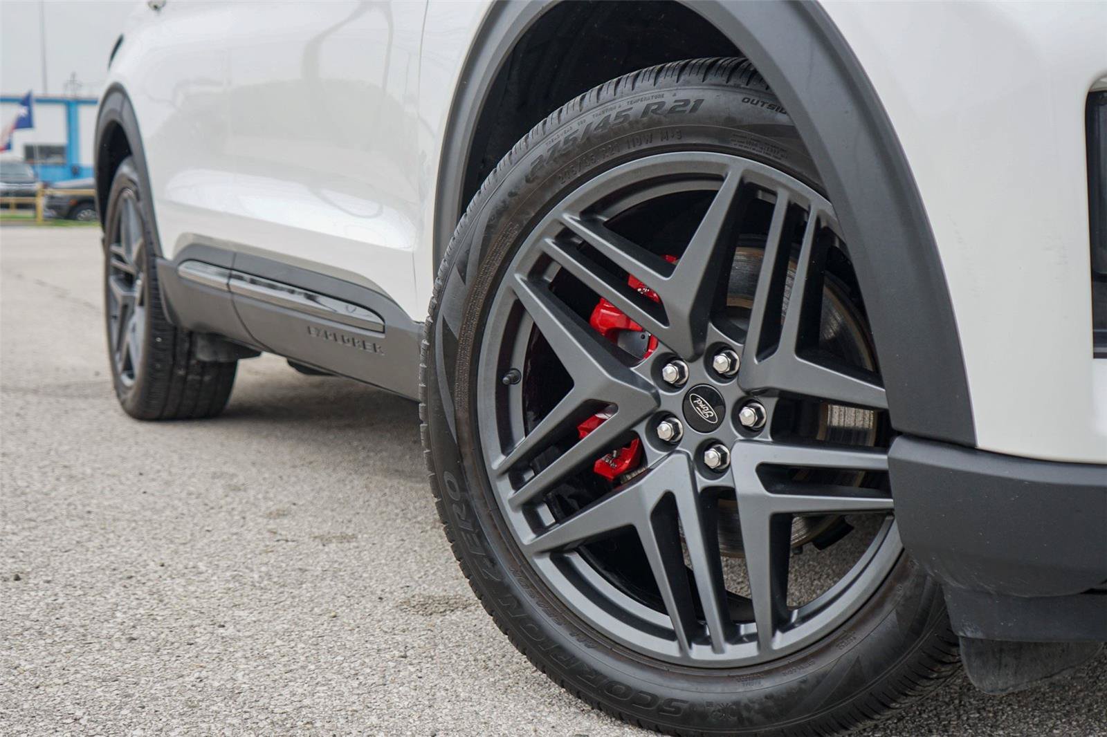 Certified 2025 Ford Explorer ST RWD image 2