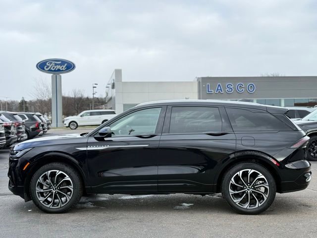 Used 2025 Lincoln Nautilus Reserve image 53