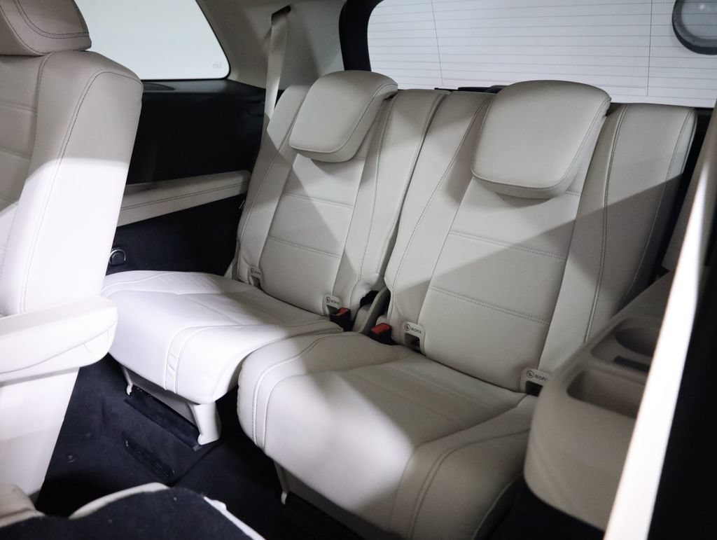 Used 2023 Mercedes-Benz GLS 450 4MATIC w/ AMG Line Exterior image 65