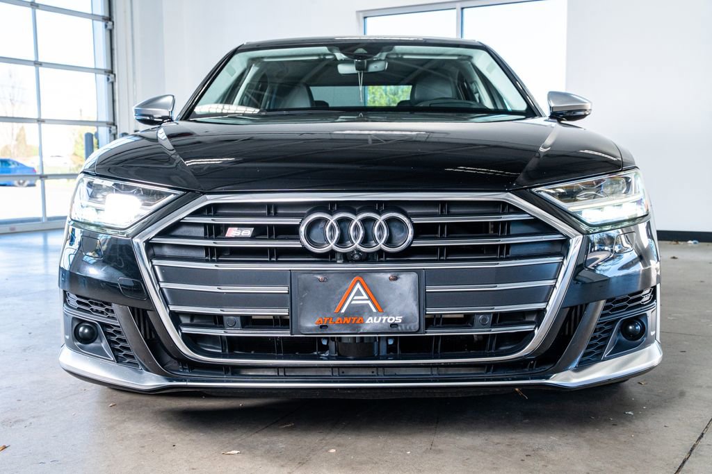 Used 2020 Audi S8 L image 3