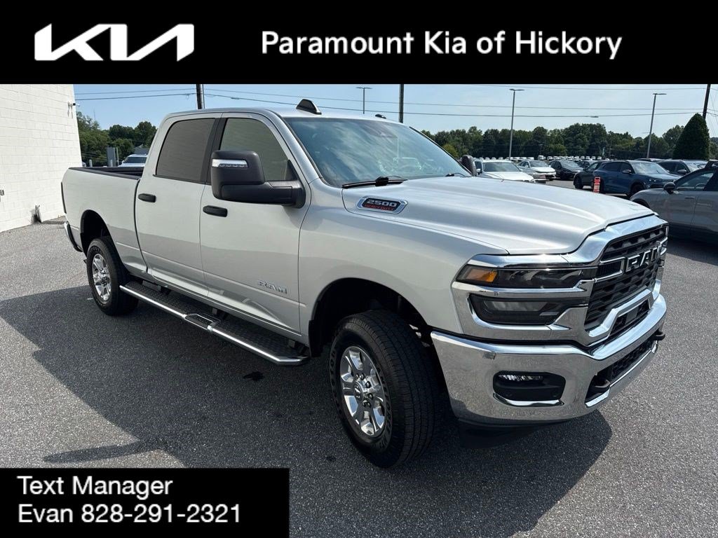 Used 2026 RAM 2500 Big Horn AWD/4WD image 3