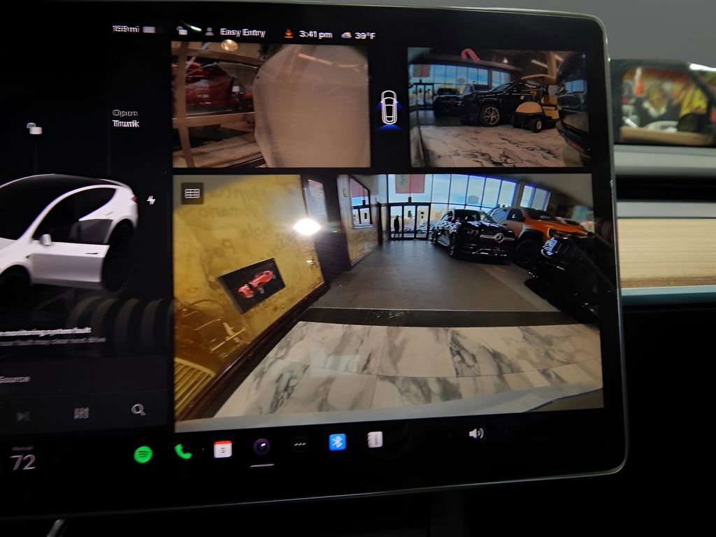Used 2023 Tesla Model Y Long Range AWD/4WD image 21