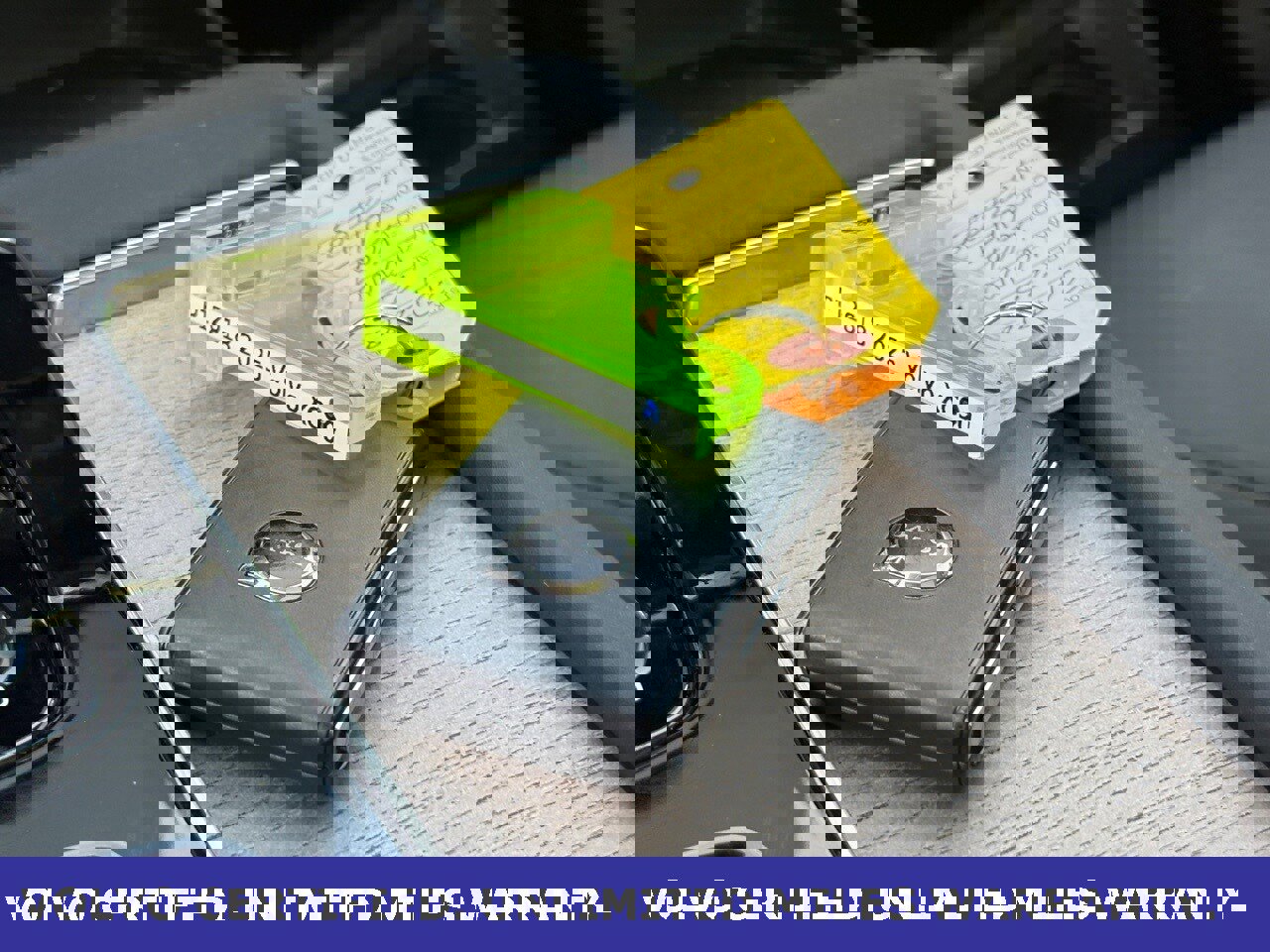 Certified 2025 Volvo XC90 B6 Plus image 40