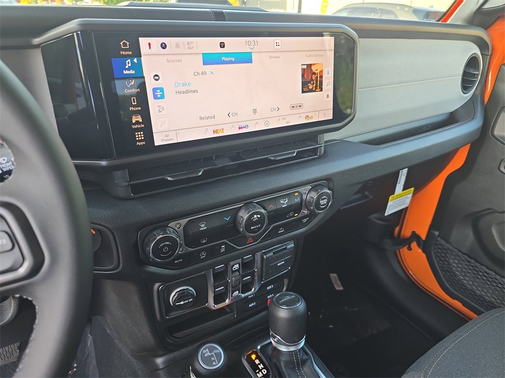 New 2025 Jeep Gladiator Sport image 20