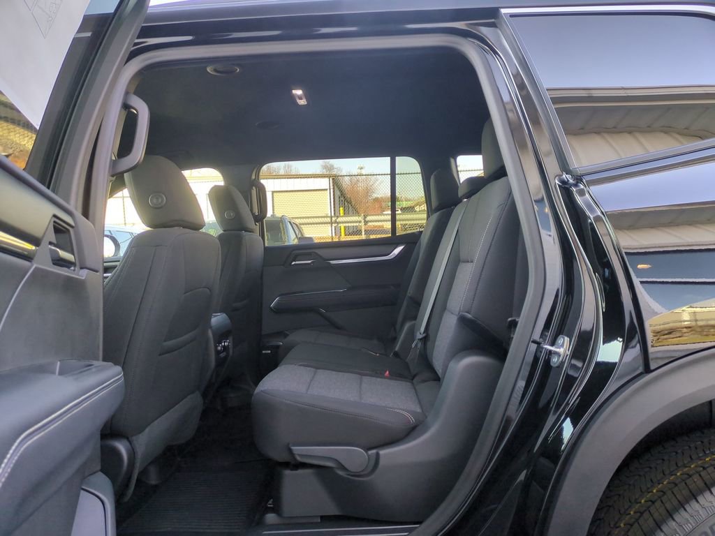 New 2026 GMC Acadia Elevation w/ LPO, Floor Liner Package image 15