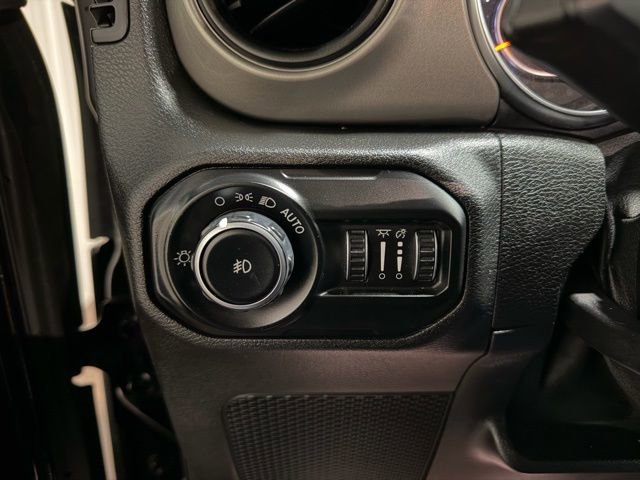 Used 2021 Jeep Wrangler Unlimited Sport image 29