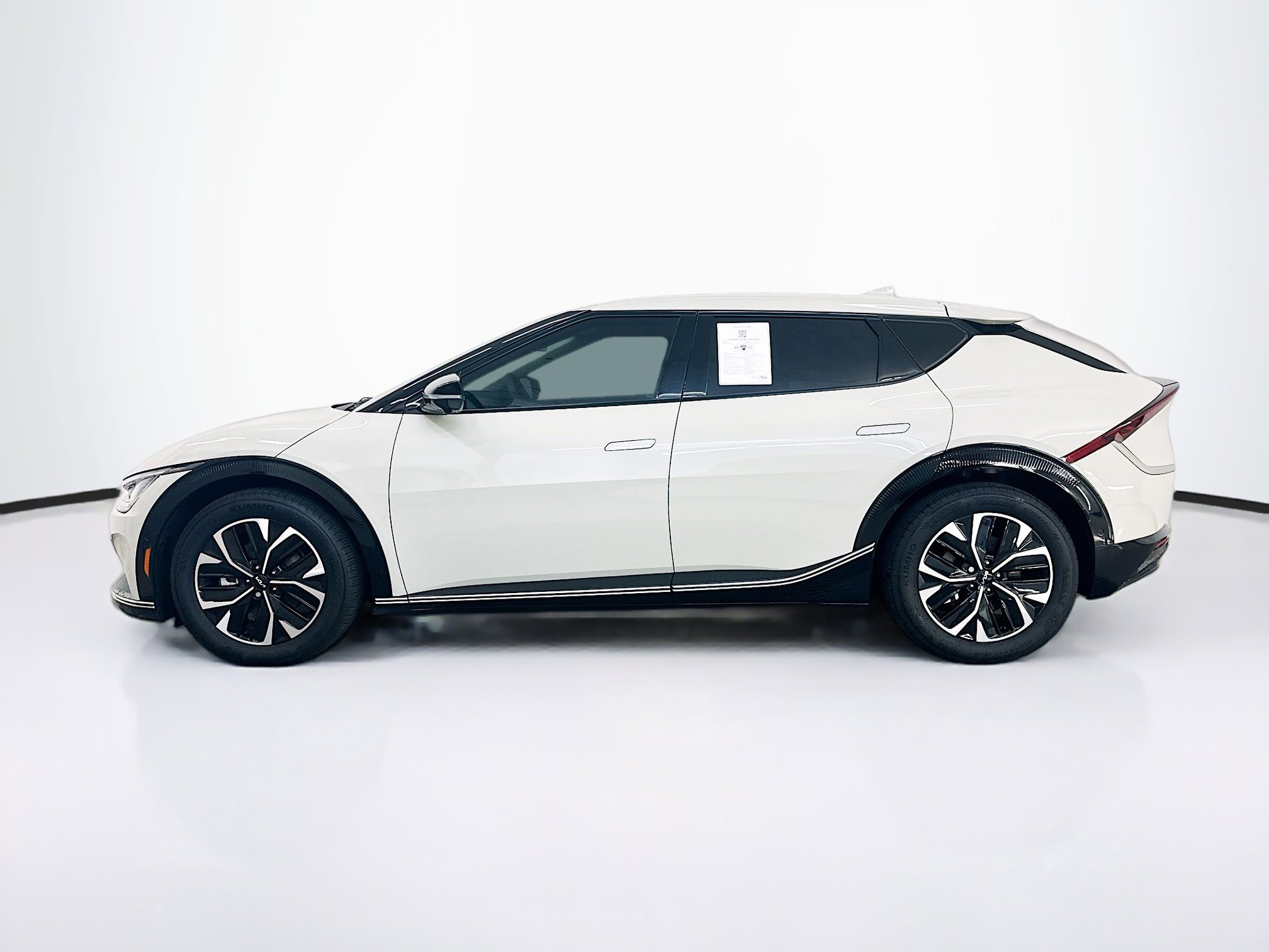 Used 2024 Kia EV6 Wind w/ Wind Technology Package AWD/4WD image 4
