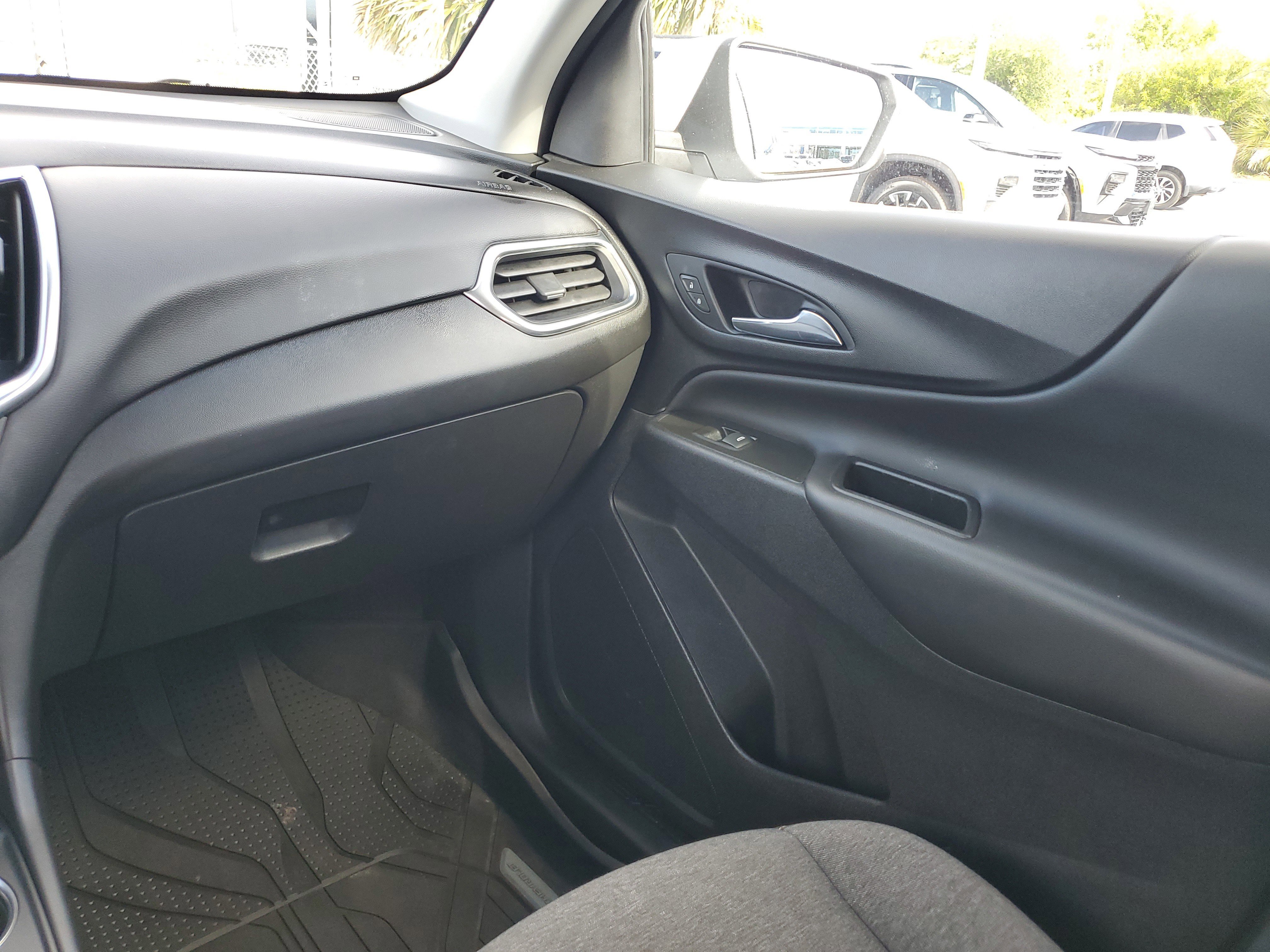 Used 2022 Chevrolet Equinox LT FWD image 11