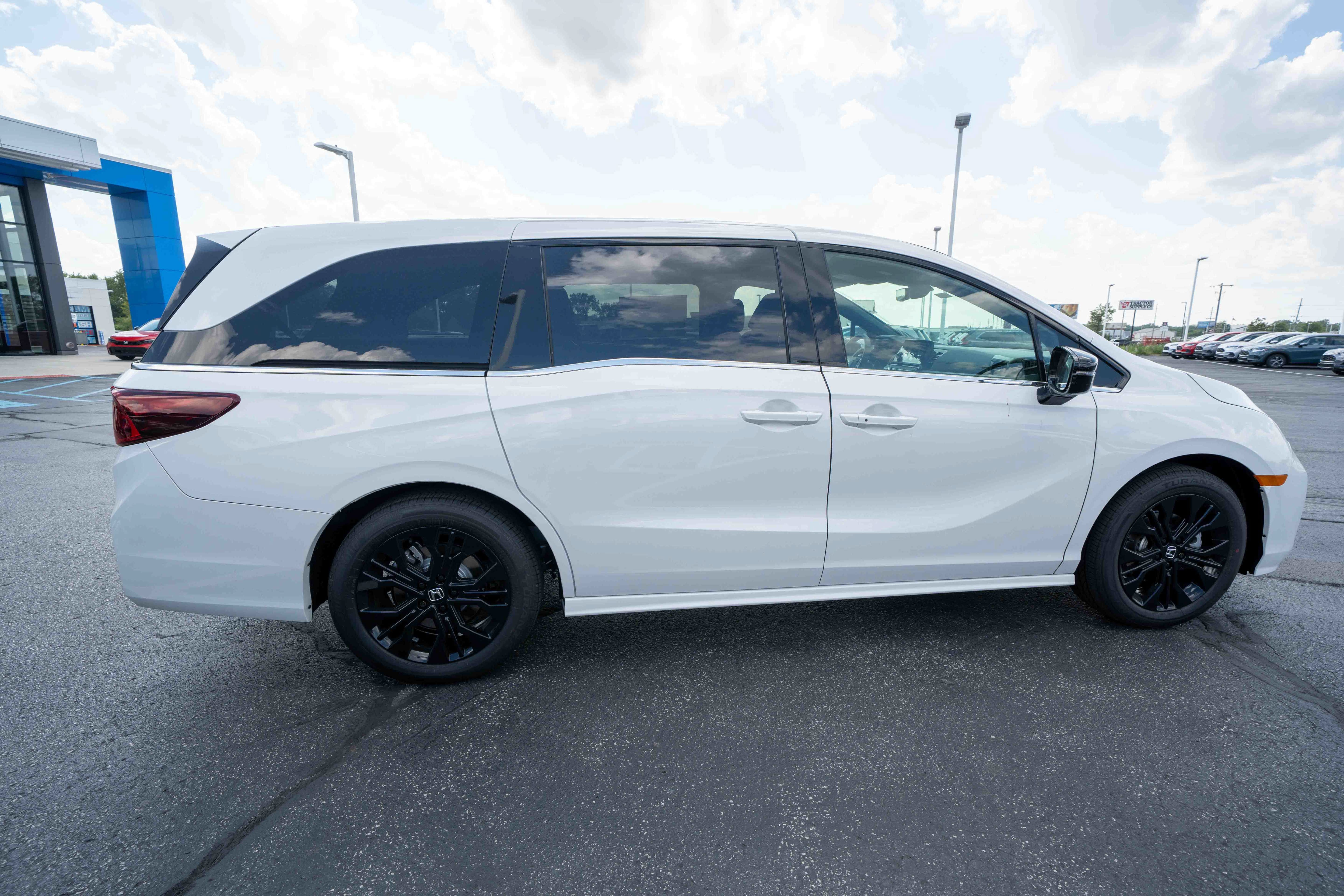 New 2026 Honda Odyssey Sport-L image 6
