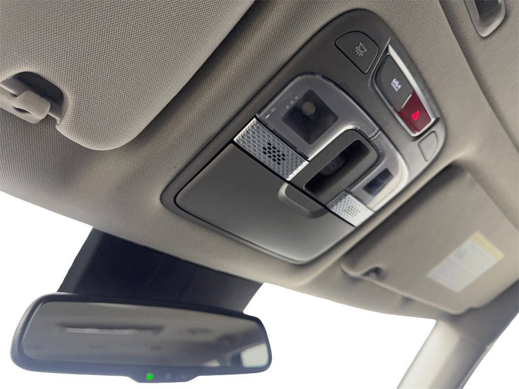 Used 2025 Kia Telluride EX w/ EX Captain's Chair Package image 76