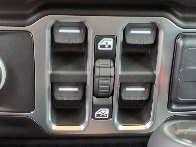 New 2026 Jeep Gladiator Sport AWD/4WD image 24