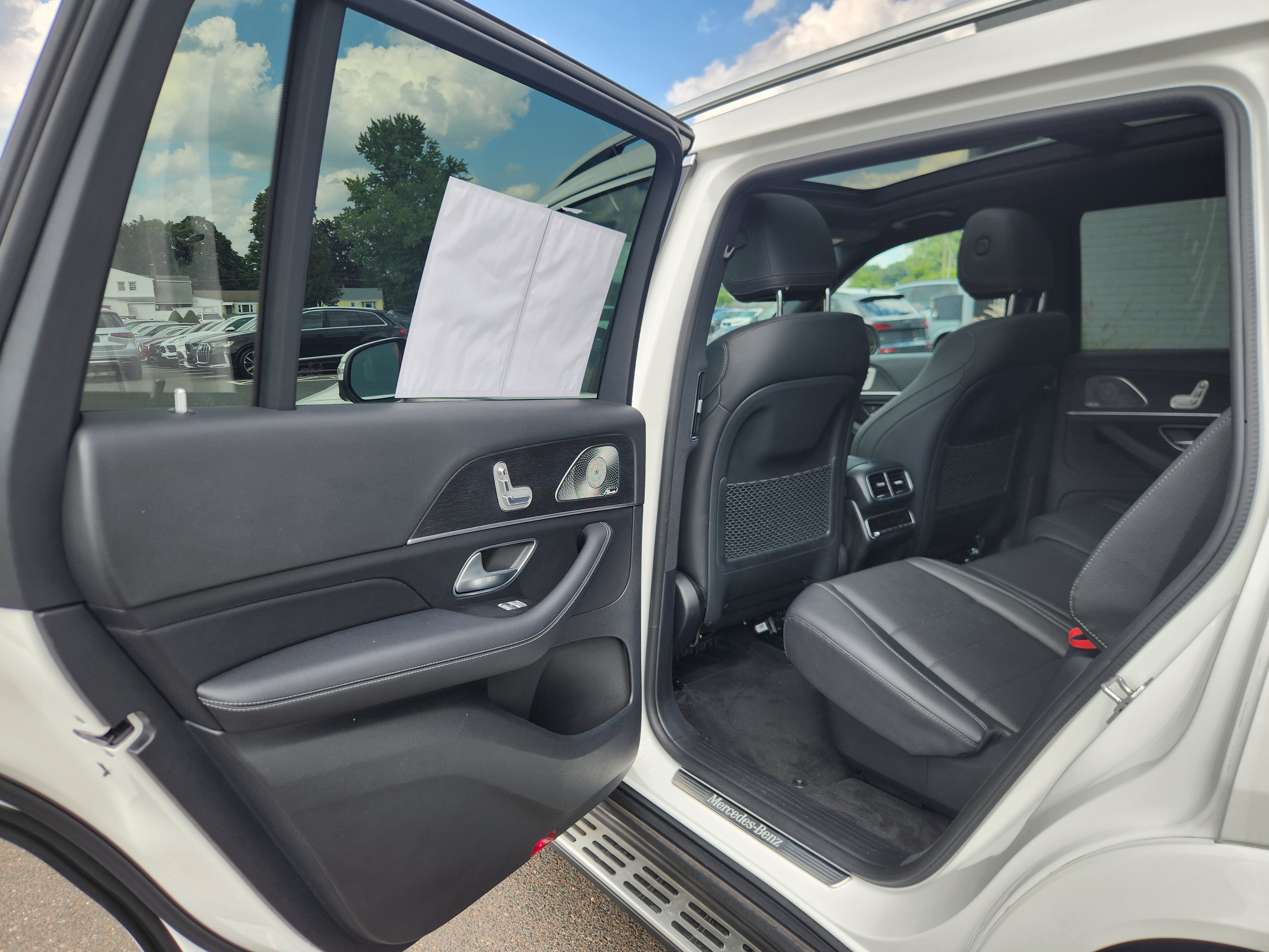 Used 2024 Mercedes-Benz GLS 450 4MATIC w/ AMG Line Exterior image 40