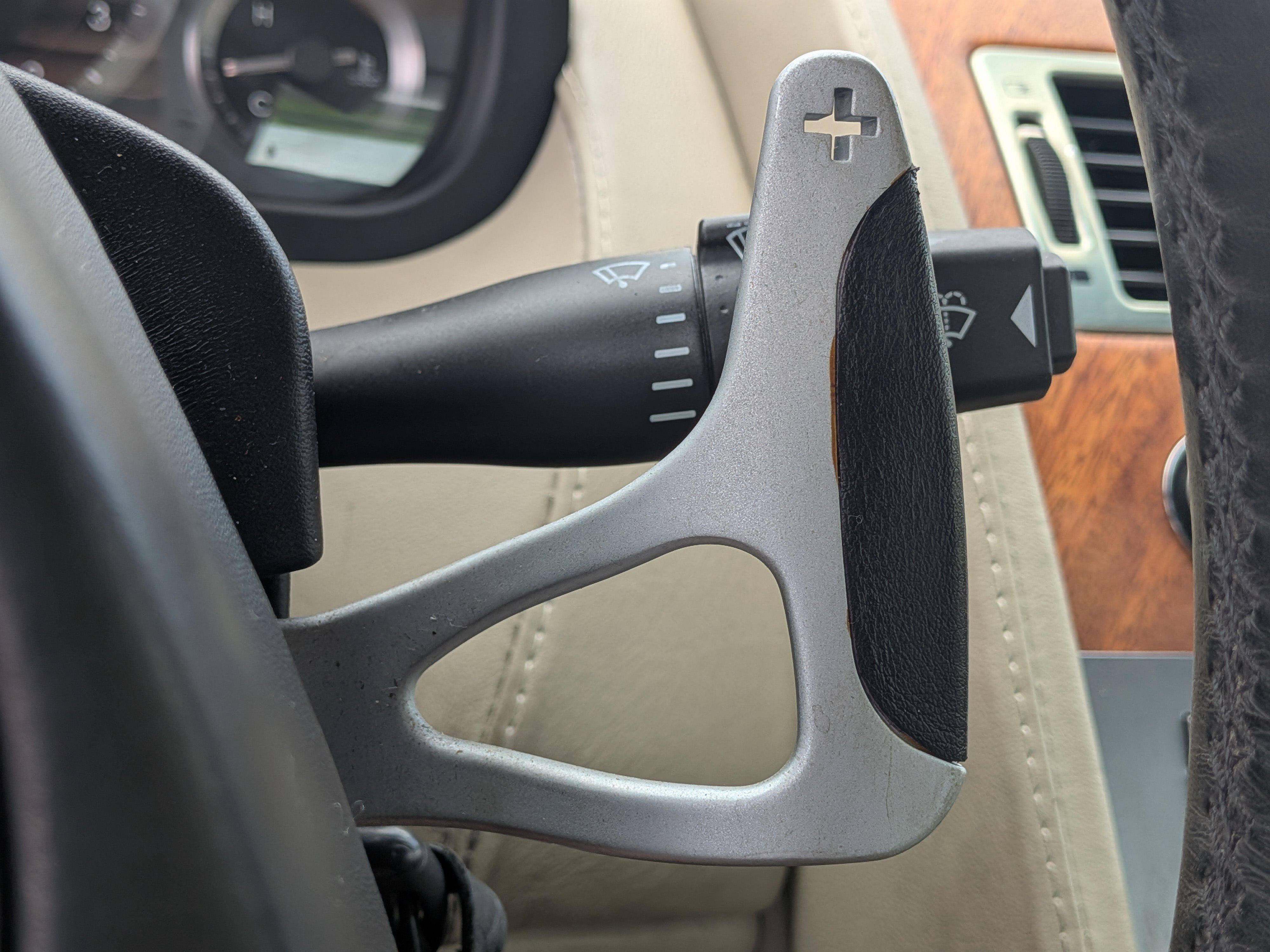 Used 2005 Aston Martin DB9 Coupe RWD image 23