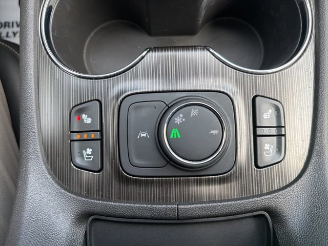 Used 2023 GMC Acadia SLT w/ Elevation Edition FWD image 39