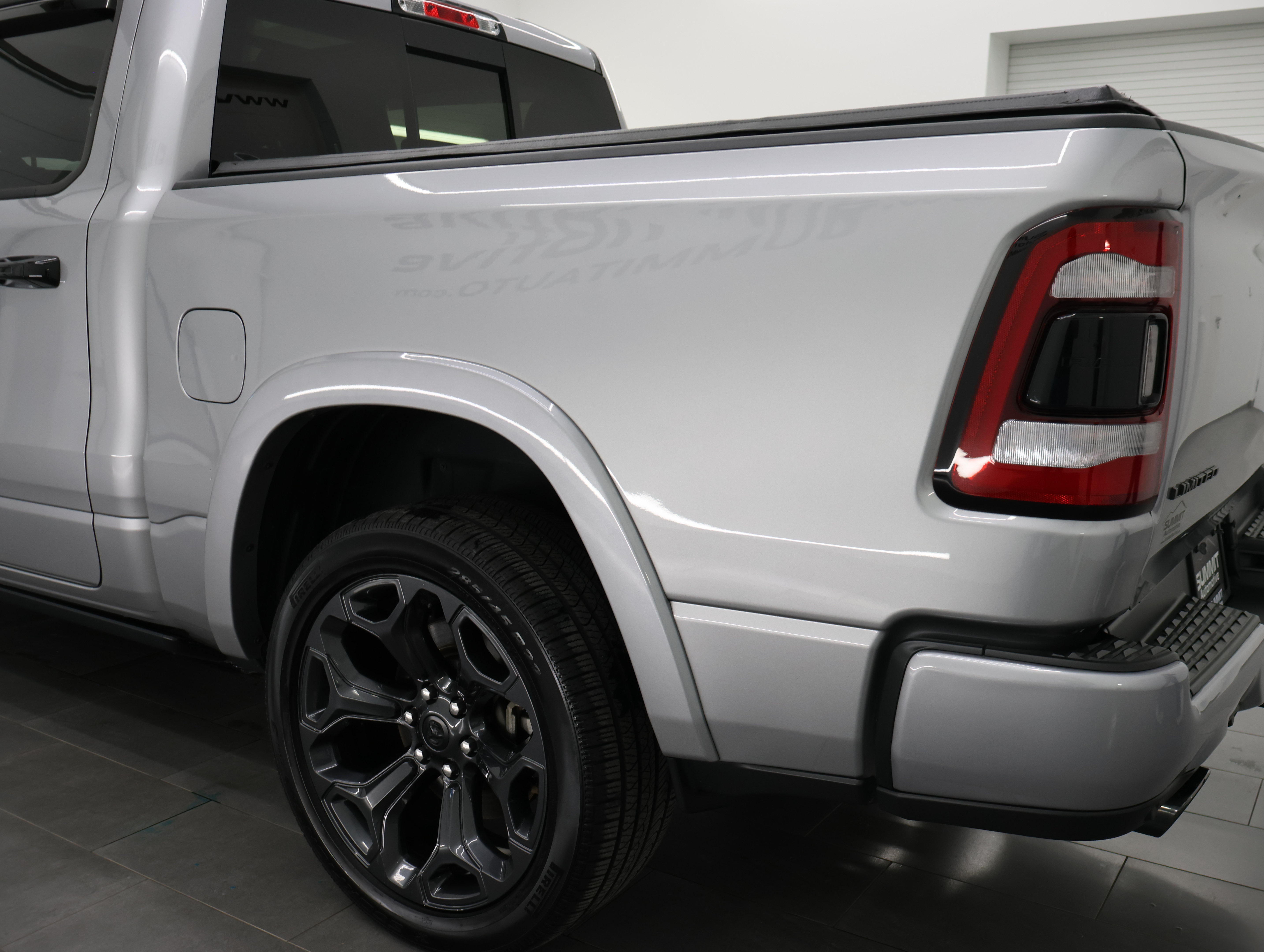 Used 2023 RAM 1500 Limited w/ Night Edition AWD/4WD image 31