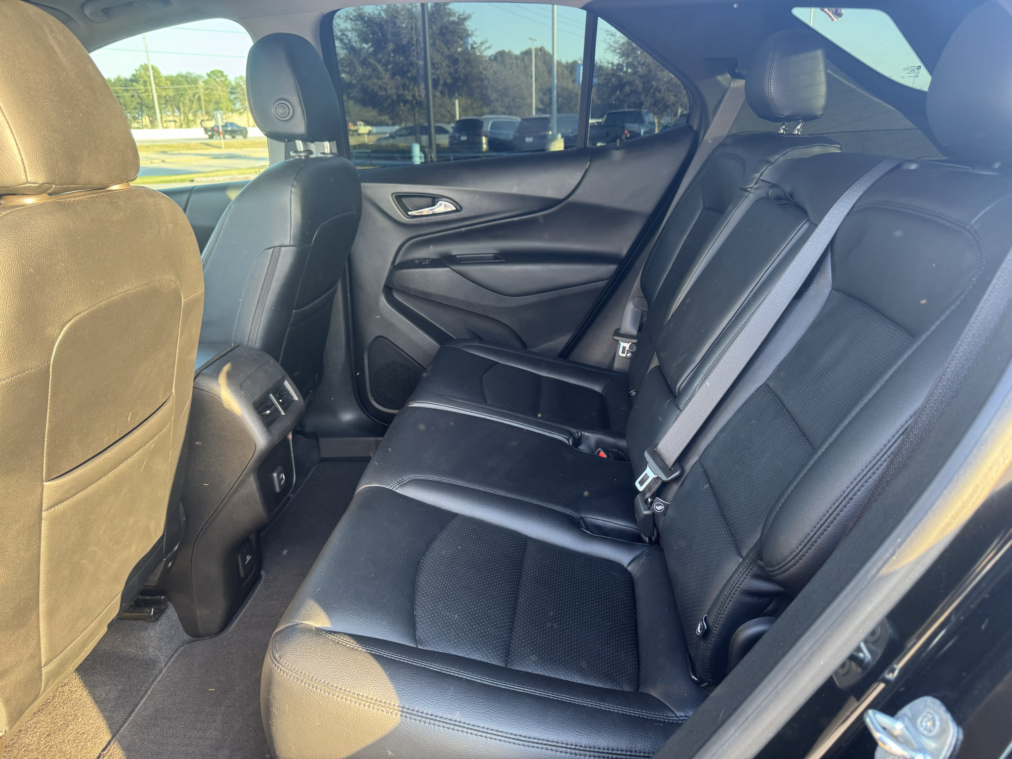 Used 2021 Chevrolet Equinox LT FWD image 23