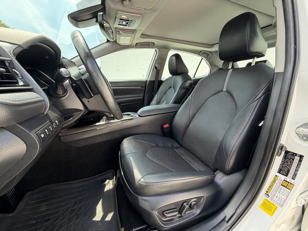 Used 2023 Toyota Camry XSE w/ Navigation Package FWD image 23