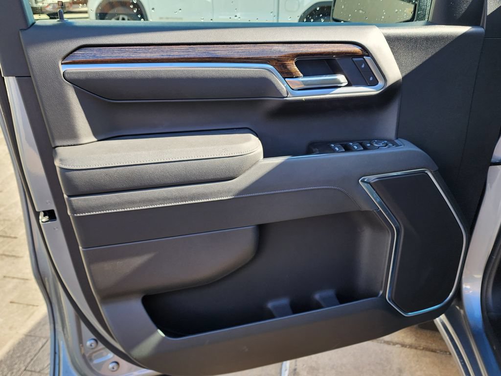 New 2026 GMC Sierra 1500 Elevation image 14