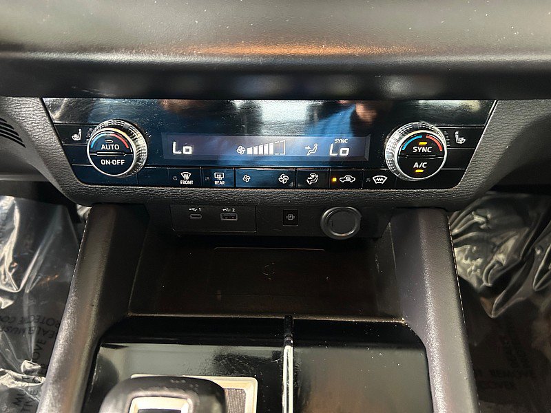 Used 2024 Mitsubishi Outlander AWD image 24