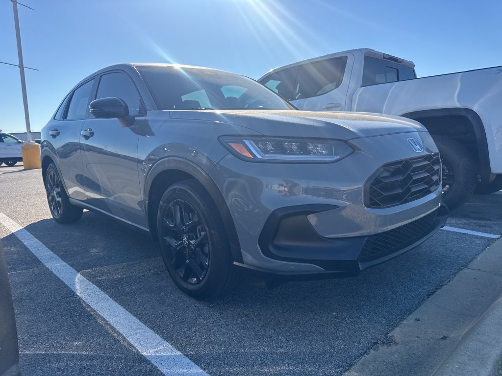 Used 2024 Honda HR-V Sport image 3