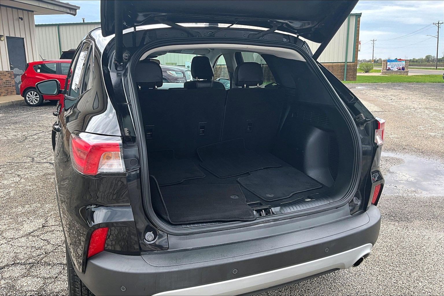 Used 2021 Ford Escape SEL FWD image 19