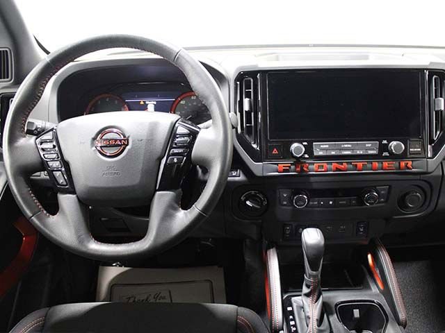 Used 2025 Nissan Frontier PRO-4X w/ Pro Convenience Package AWD/4WD image 12