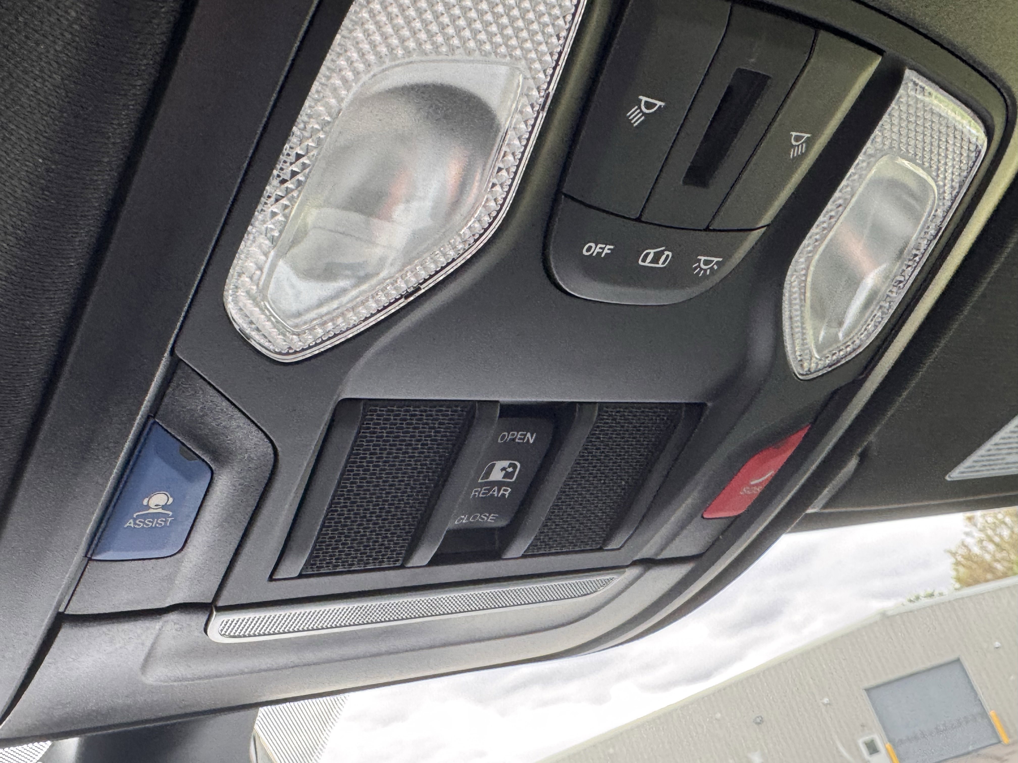 Used 2023 RAM 1500 Big Horn AWD/4WD image 9