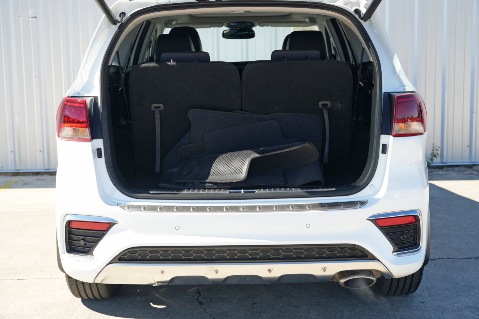 Used 2019 Kia Sorento SX w/ SX Touring Package image 9