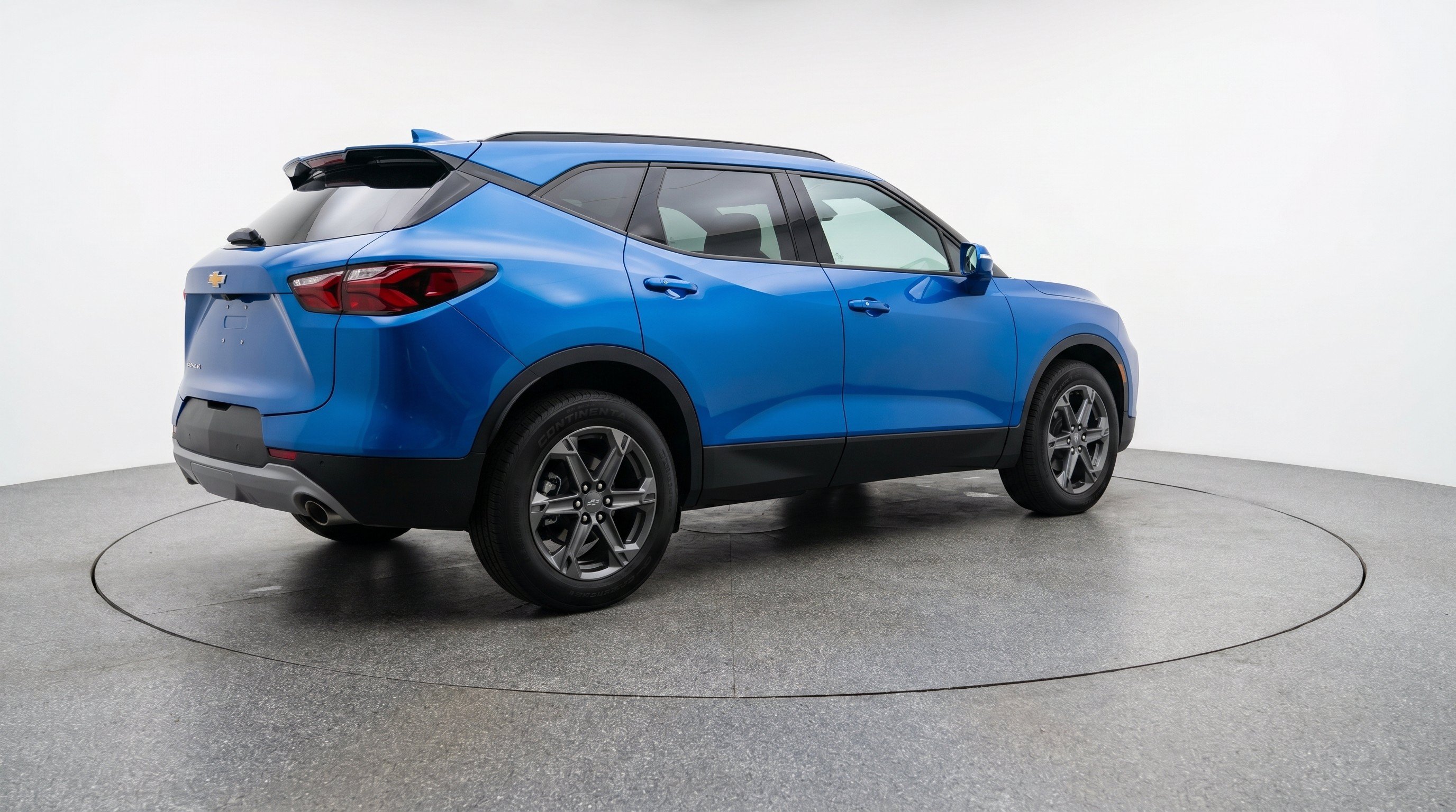 Used 2025 Chevrolet Blazer LT FWD image 9