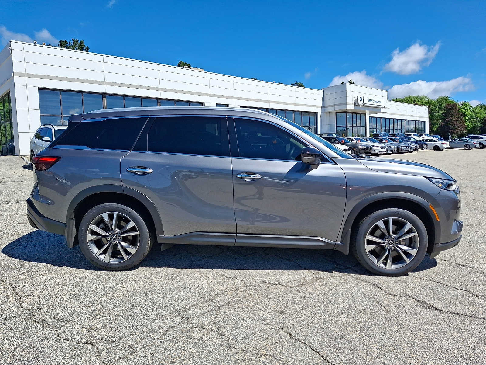 Used 2023 INFINITI QX60 Luxe w/ Vision Package AWD/4WD image 7