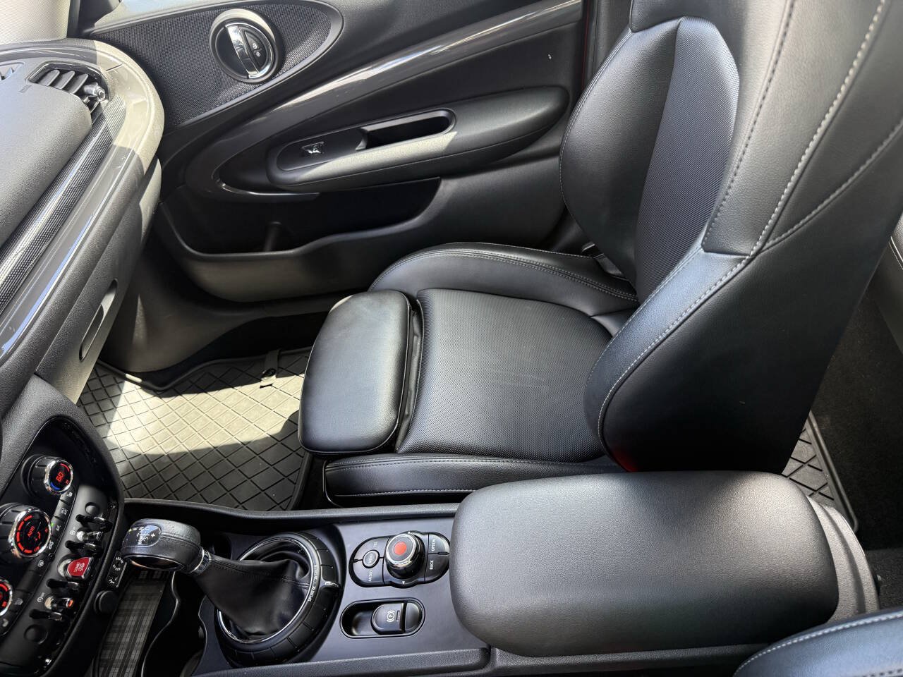 Used 2016 MINI Cooper Clubman S FWD image 19