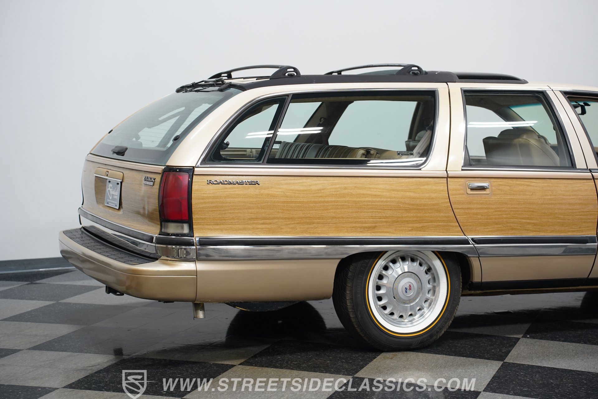 Used 1996 Buick Roadmaster Estate RWD image 26