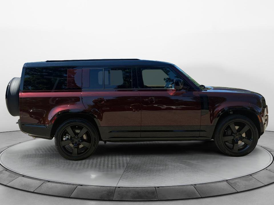 New 2026 Land Rover Defender 130 X-Dynamic SE AWD/4WD image 8