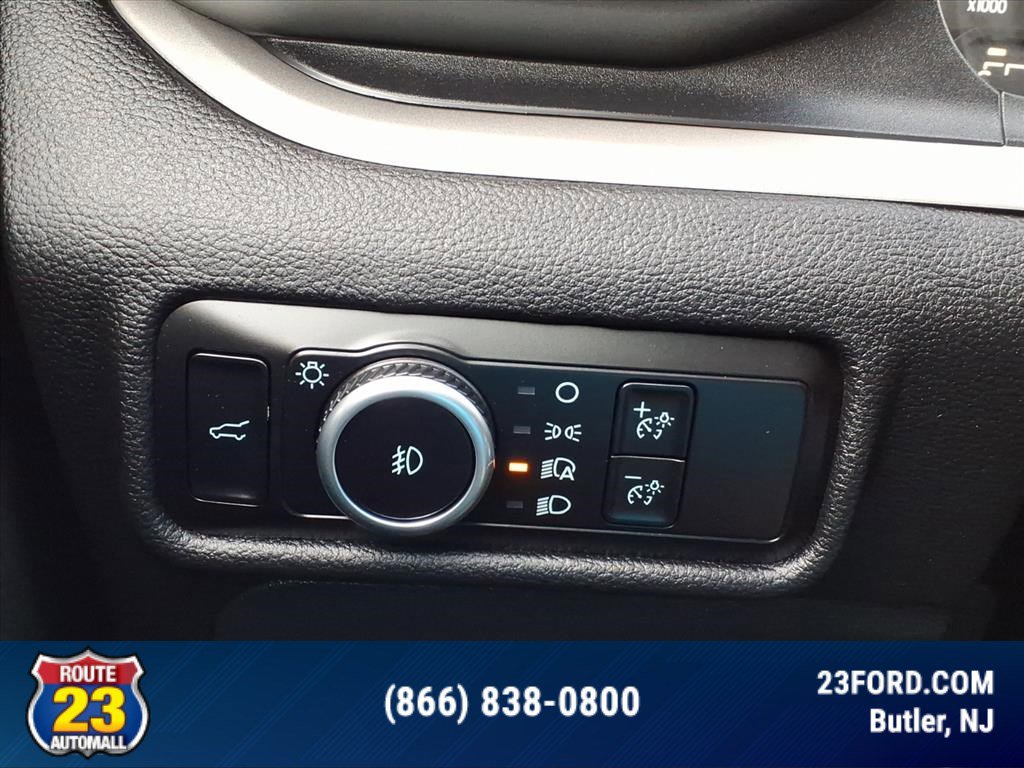Certified 2023 Ford Explorer XLT w/ Equipment Group 202A image 17