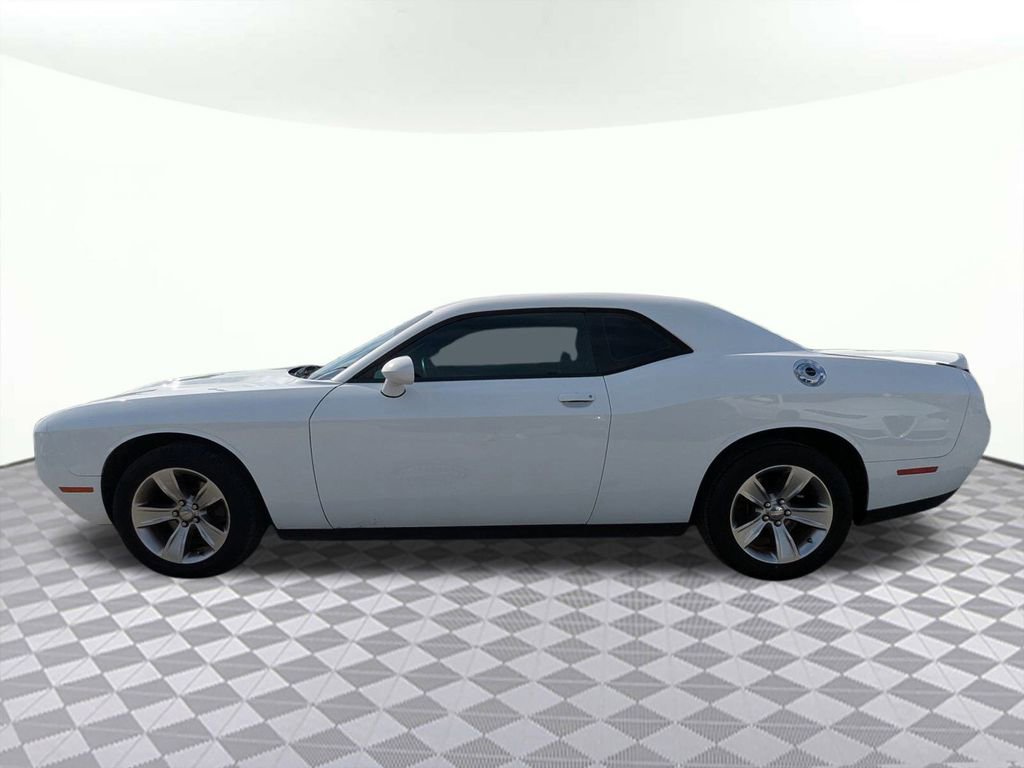 Used 2020 Dodge Challenger SXT image 6