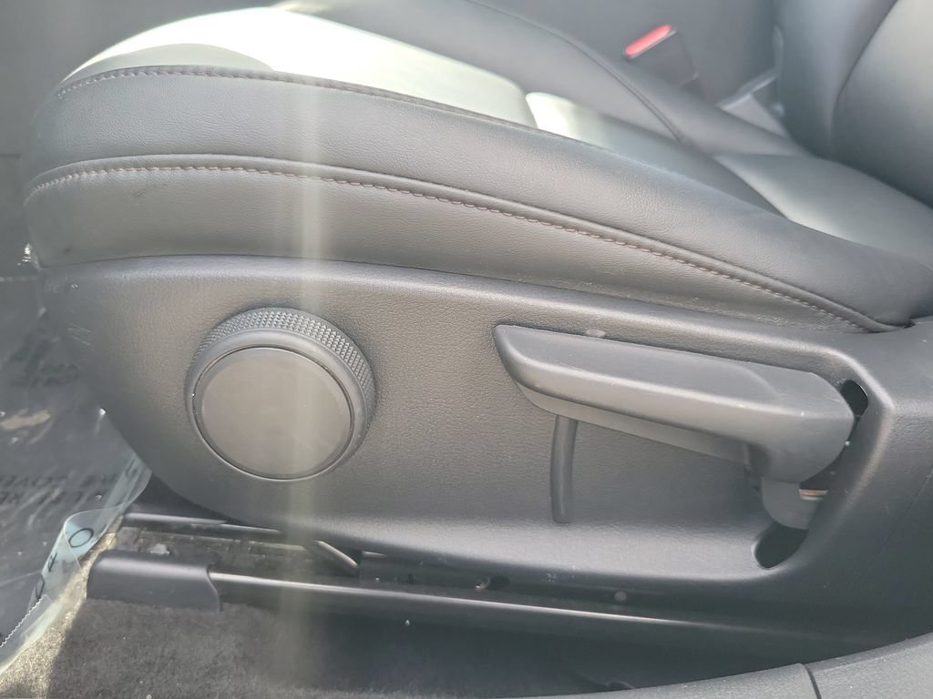 Used 2025 MAZDA MAZDA3 s FWD image 25