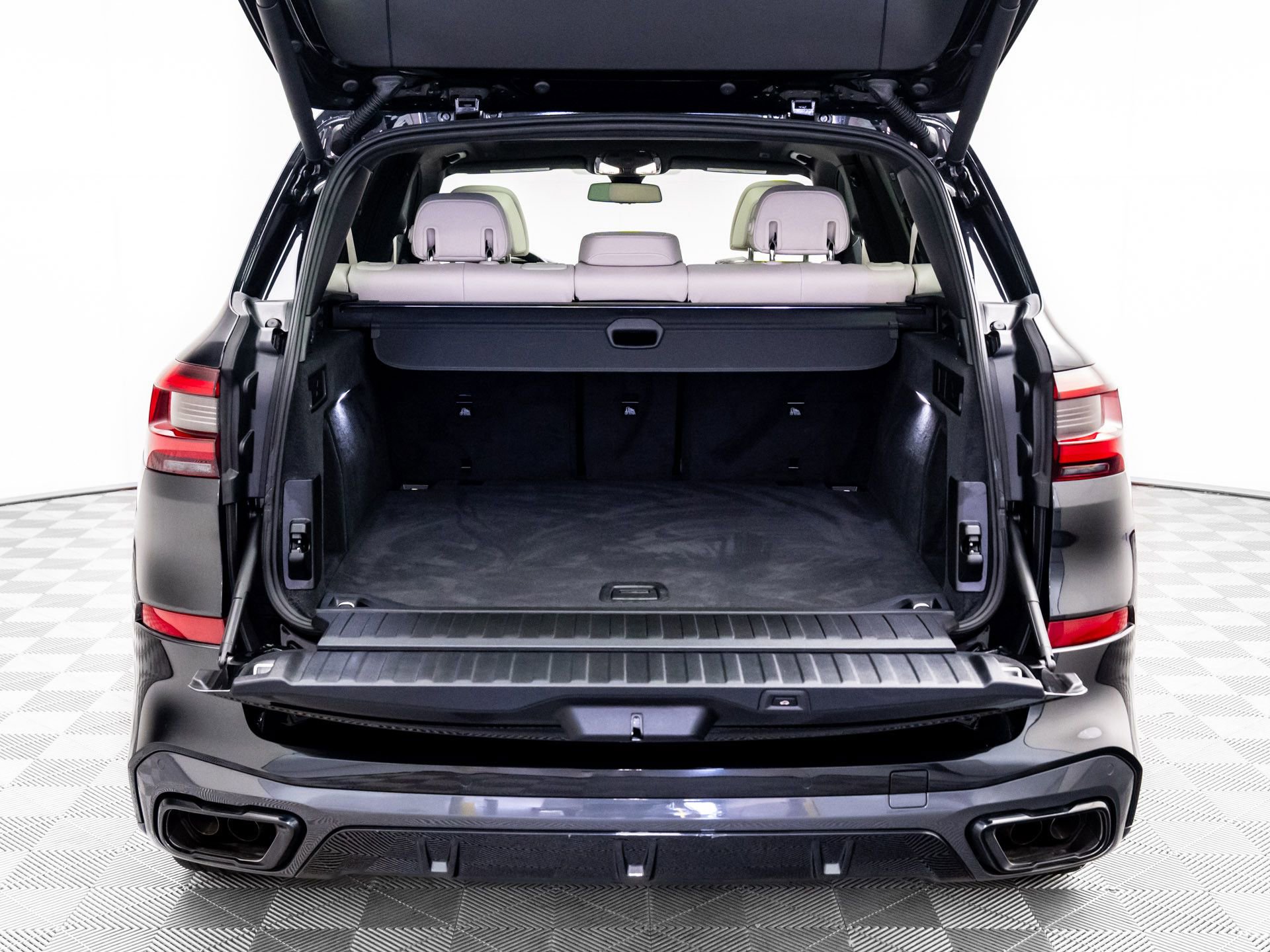 Certified 2023 BMW X5 M50i w/ Climate Comfort Package image 30