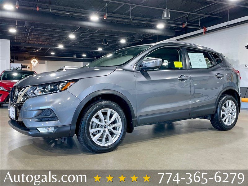 Used 2021 Nissan Rogue Sport SV image 1