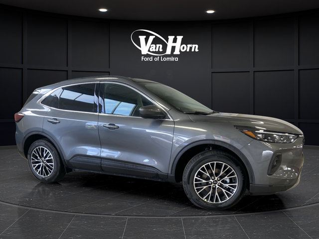 New 2025 Ford Escape SE w/ PHEV Premium Package FWD image 1