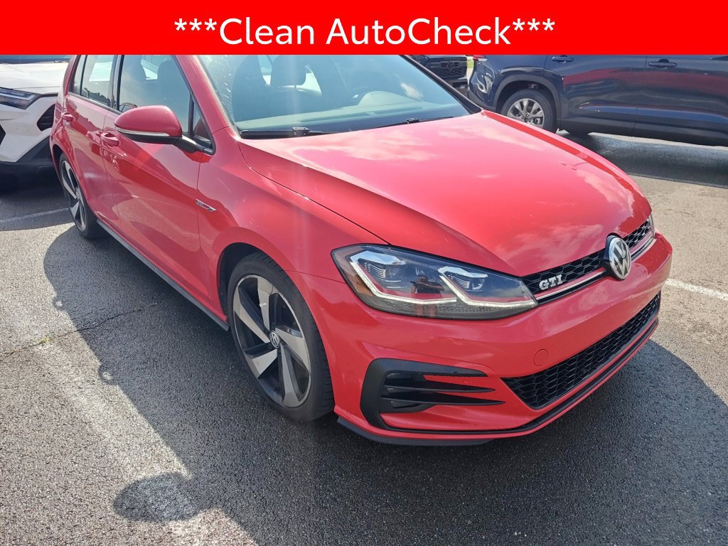 Used 2018 Volkswagen GTI SE FWD image 3