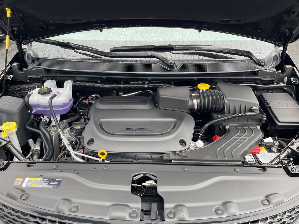 New 2026 Chrysler Voyager LX image 18