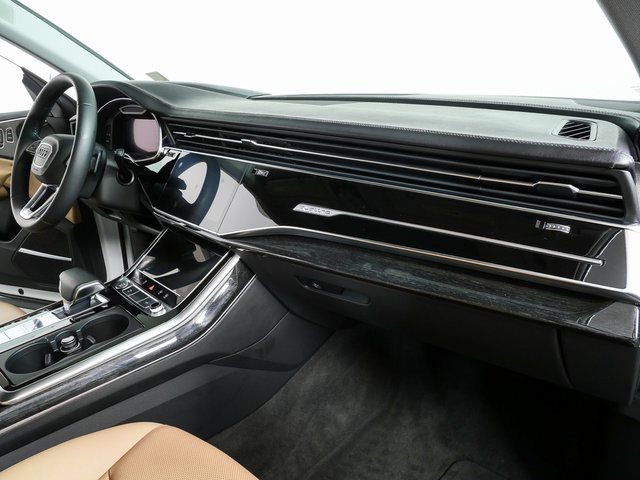 Used 2019 Audi Q8 Prestige w/ Towing Package AWD/4WD image 25