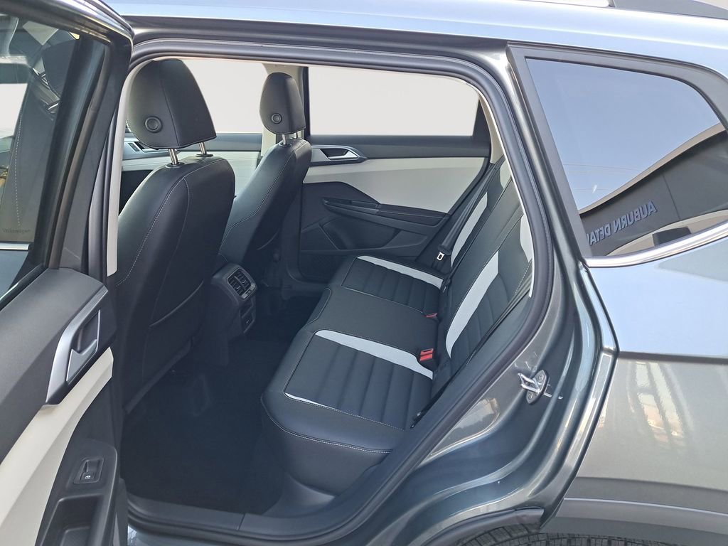 New 2025 Volkswagen Taos SEL AWD/4WD image 14