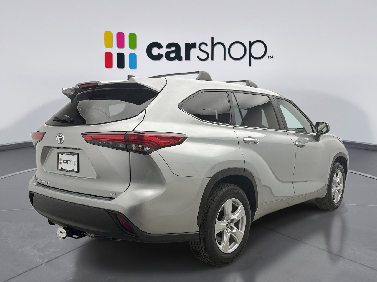 Used 2023 Toyota Highlander LE image 5