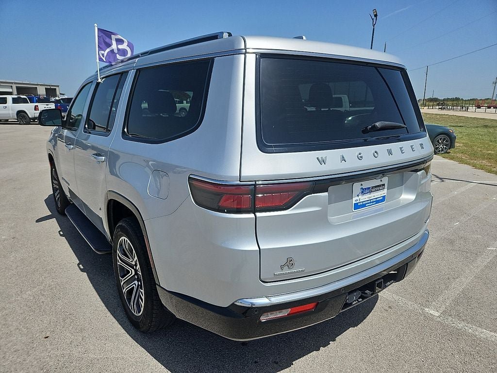 Certified 2023 Jeep Wagoneer Series II AWD/4WD image 5