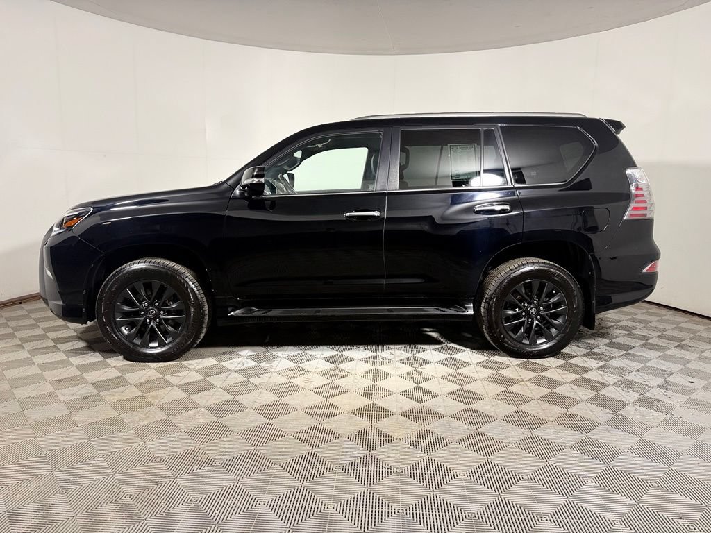 Used 2021 Lexus GX 460 Premium w/ Premium Package AWD/4WD image 3