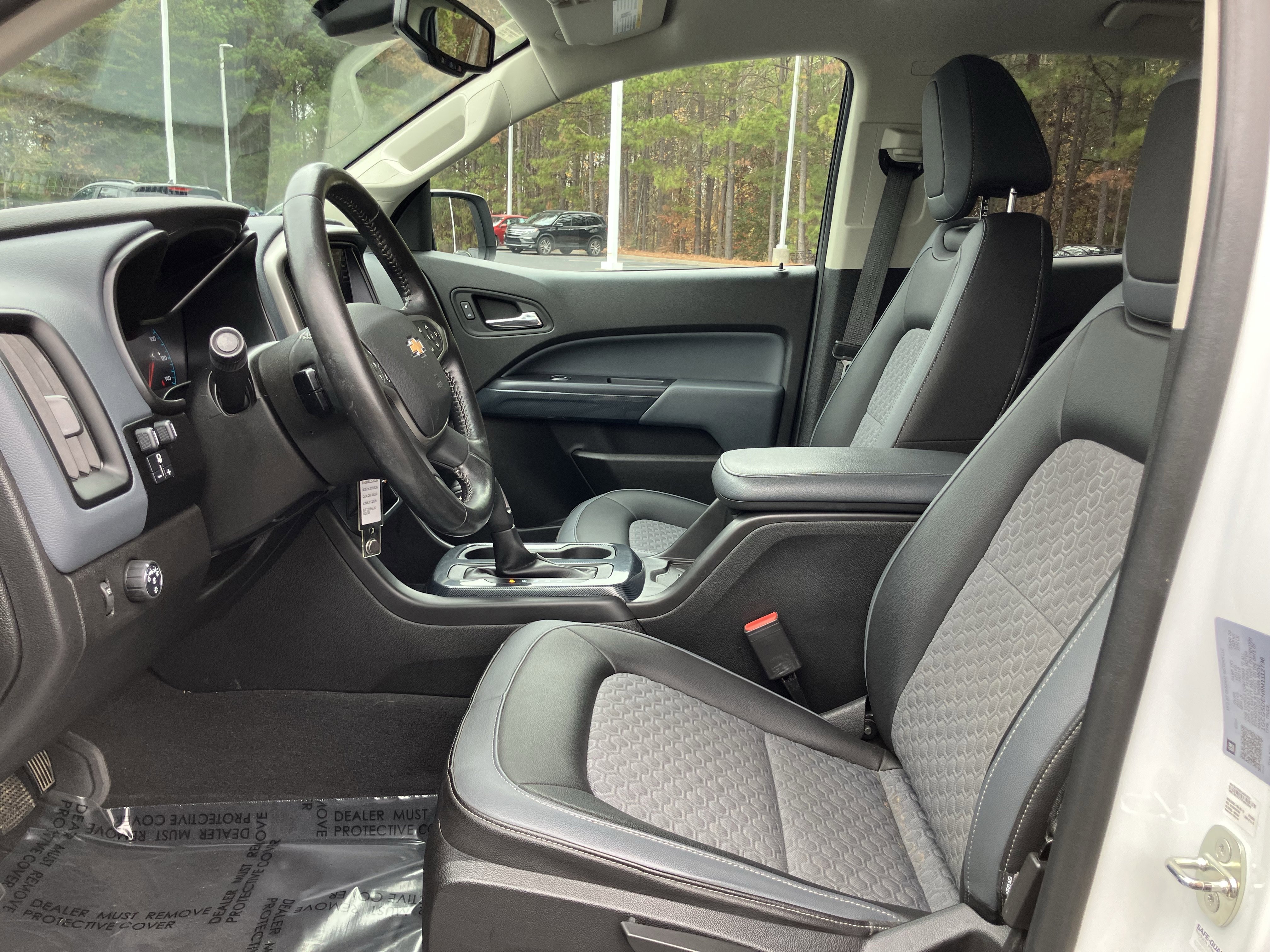 Used 2021 Chevrolet Colorado Z71 w/ Safety Package image 16